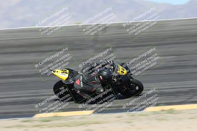 media/May-10-2025-Race Pace (Sat) [[db32fef2da]]/Vested/3-Bowl Set 1 (9am)/